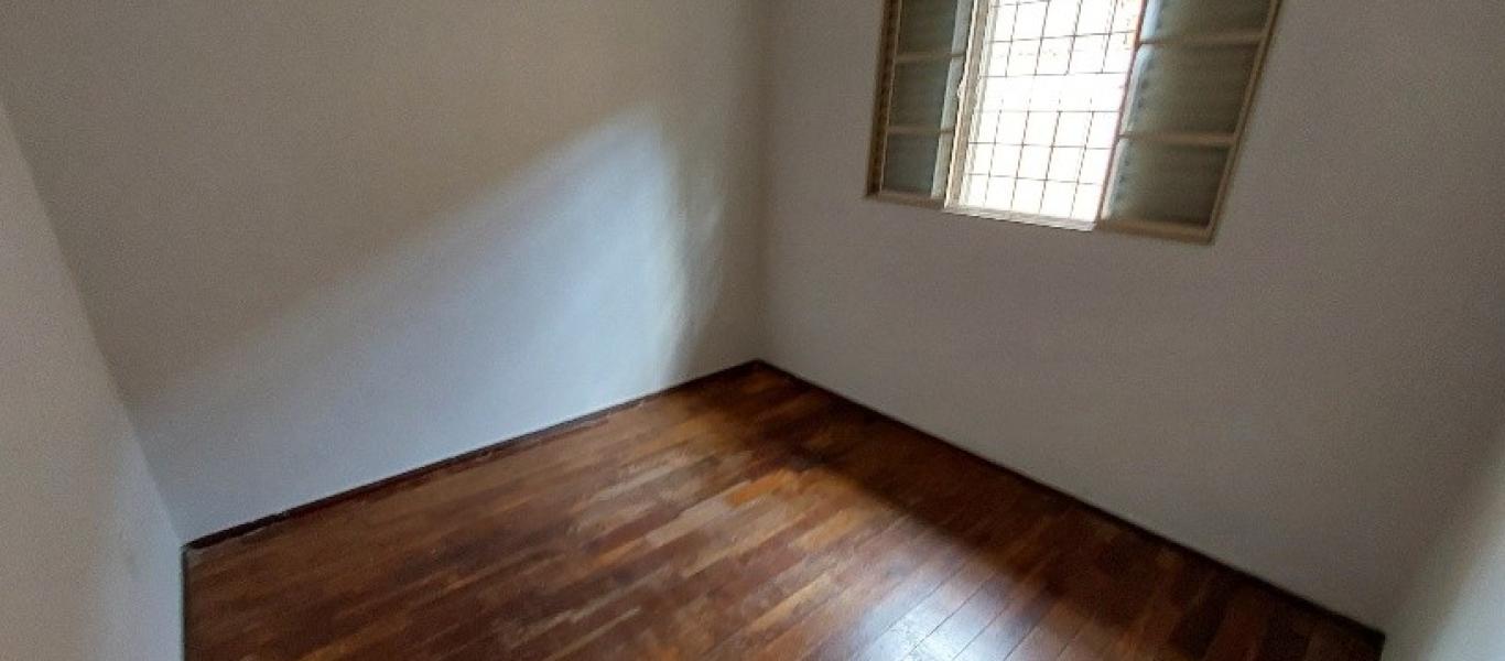 CASA NA Vila Tênis Clube em Assis