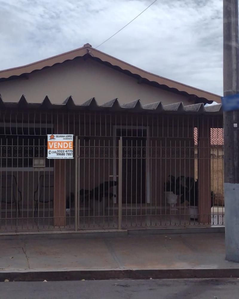 CASA NA Vila Glória em Assis