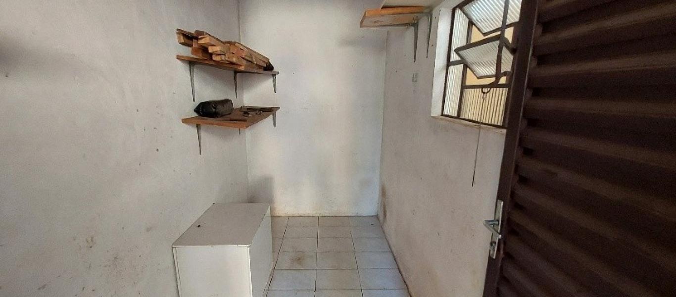 CASA NA VILA OPERÁRIA em Assis