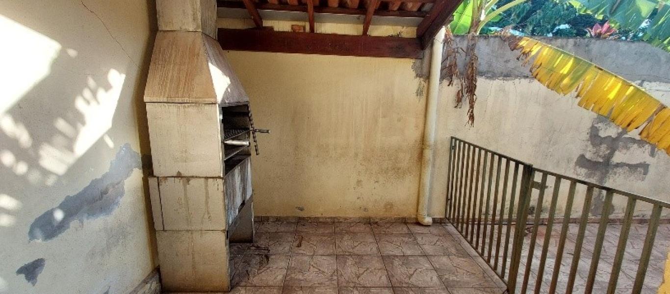 CASA NA VILA OPERÁRIA em Assis