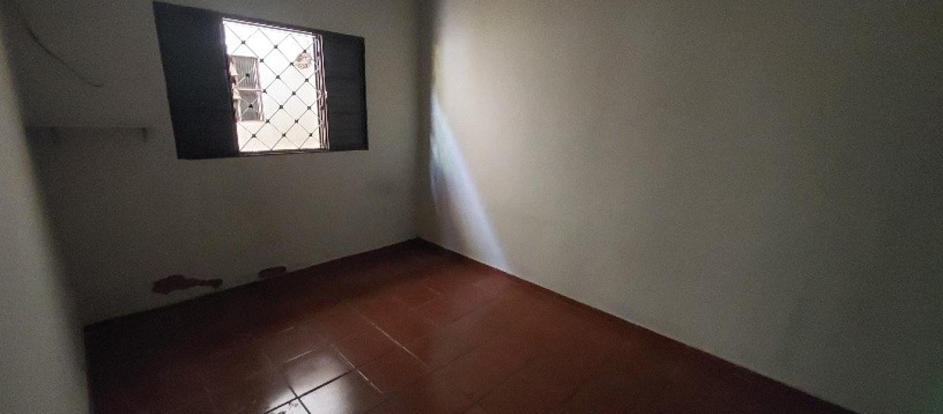 CASA NA VILA OPERÁRIA em Assis