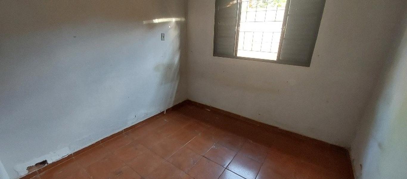 CASA NA VILA OPERÁRIA em Assis
