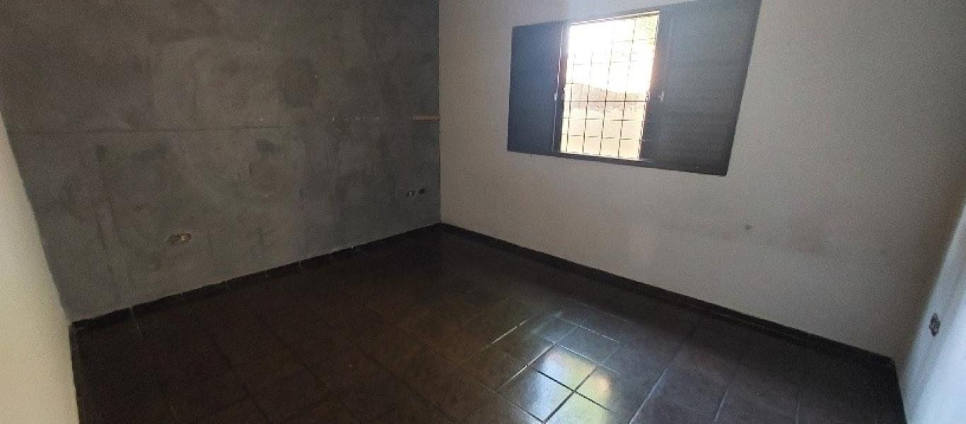 CASA NA VILA OPERÁRIA em Assis