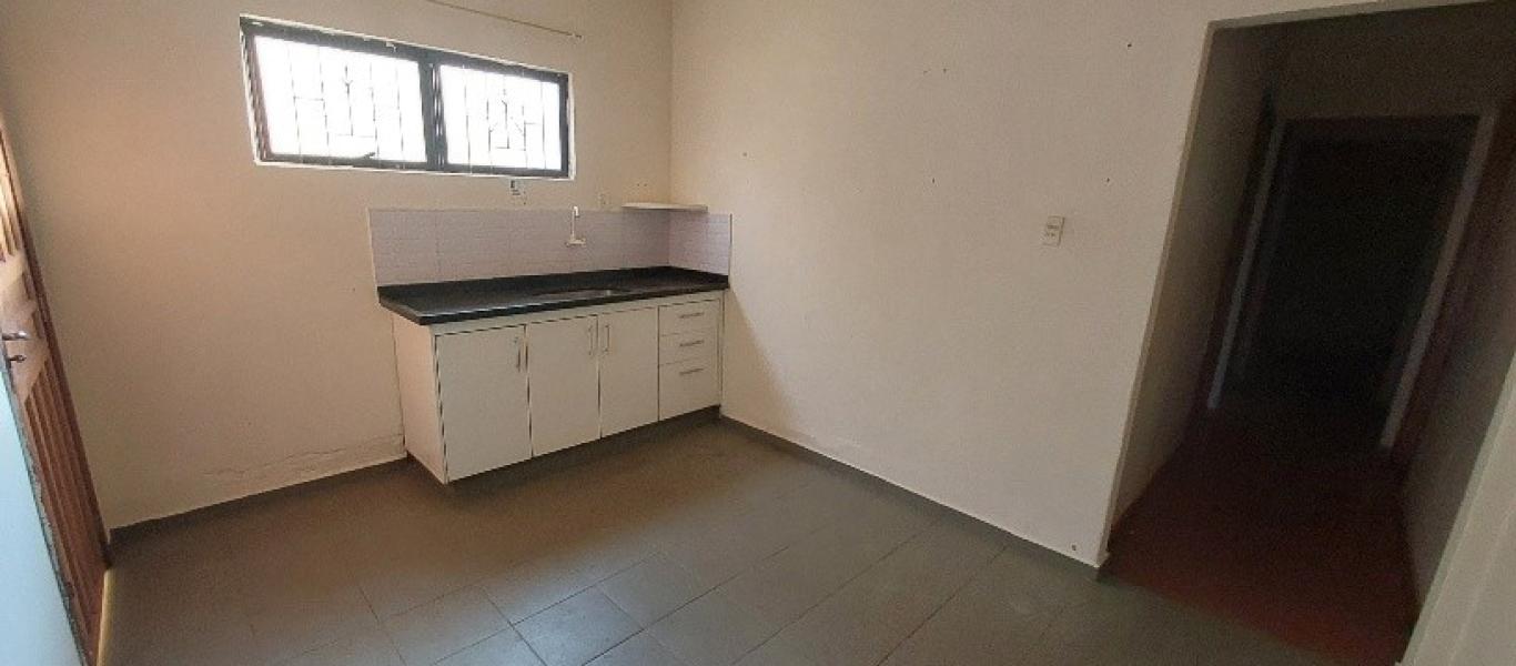 CASA NA VILA OPERÁRIA em Assis