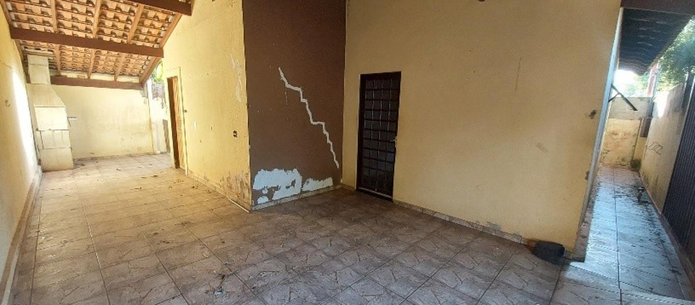 CASA NA VILA OPERÁRIA em Assis