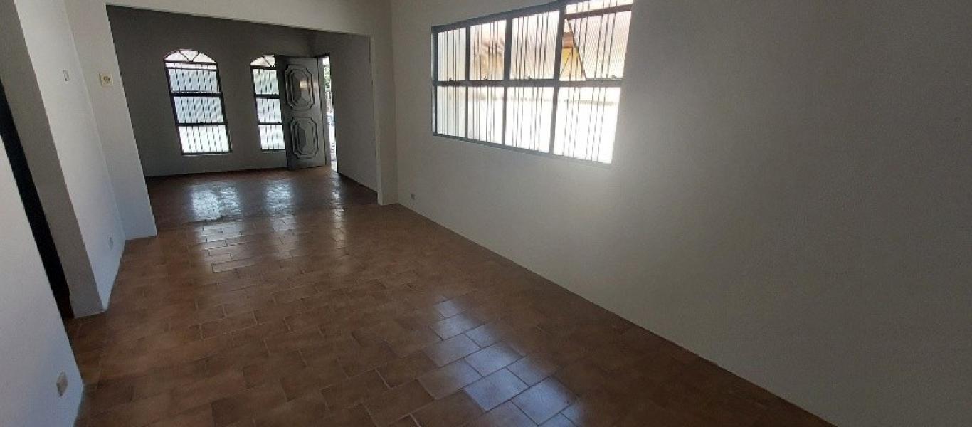 CASA NA VILA SANTA CECILIA em Assis