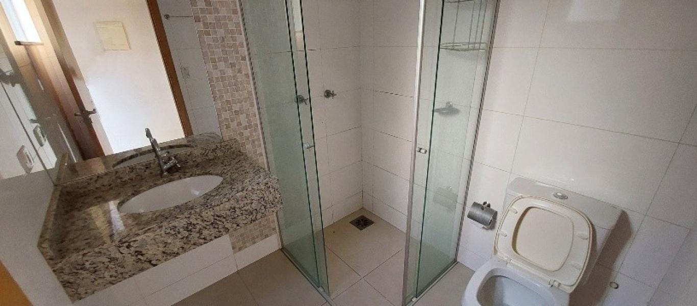CASA NA Vila Brasileira em Assis