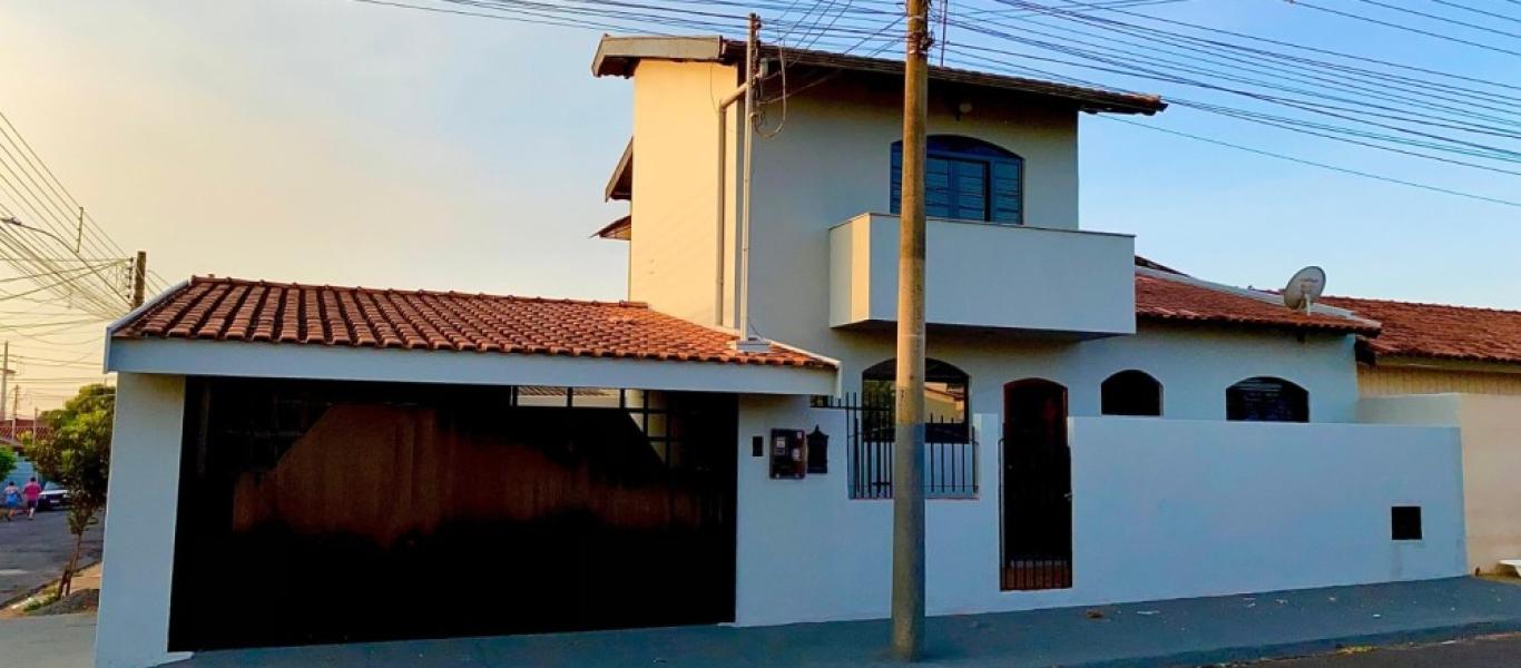 CASA NA Vila Progresso em Assis