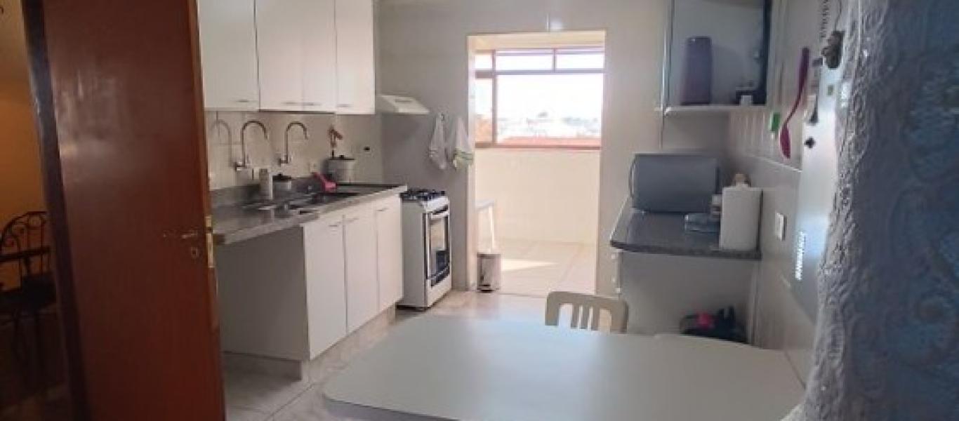 APARTAMENTO NA Centro em Assis