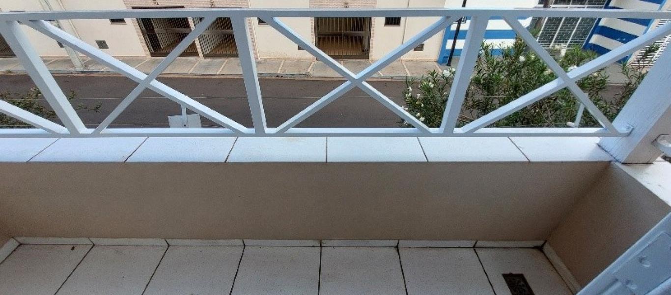 CASA NA Vila Tênis Clube em Assis