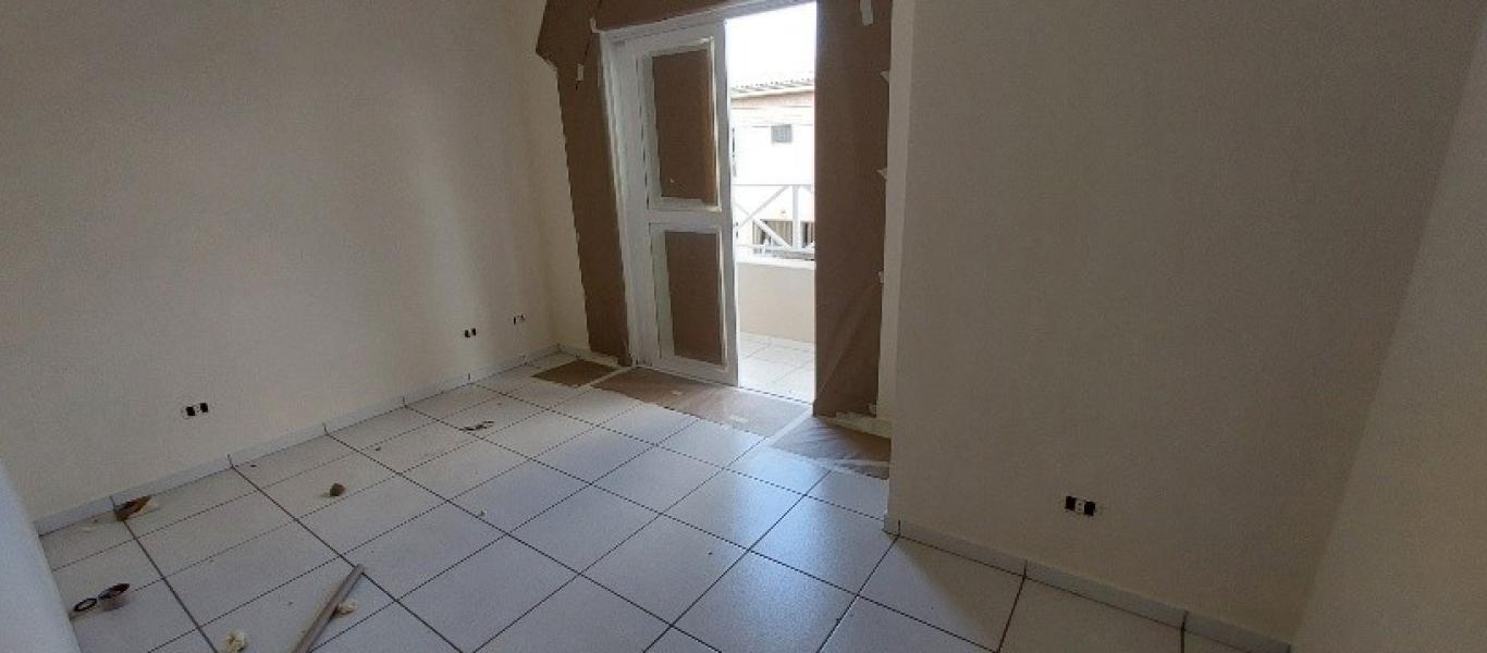 CASA NA Vila Tênis Clube em Assis