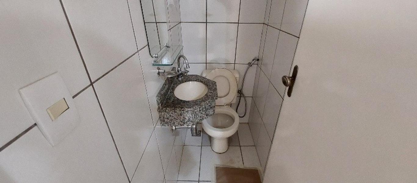CASA NA Vila Tênis Clube em Assis