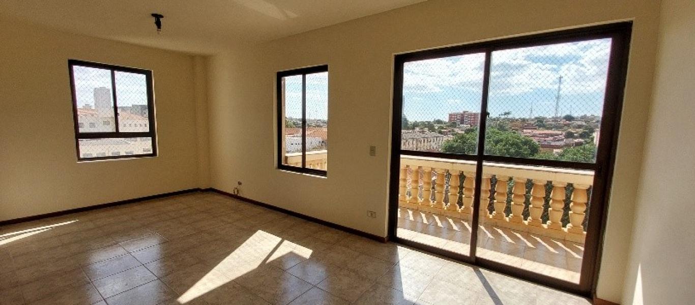 APARTAMENTO NA Centro em Assis