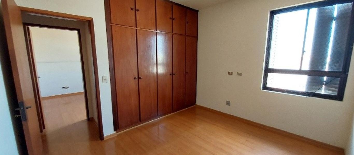 APARTAMENTO NA Centro em Assis