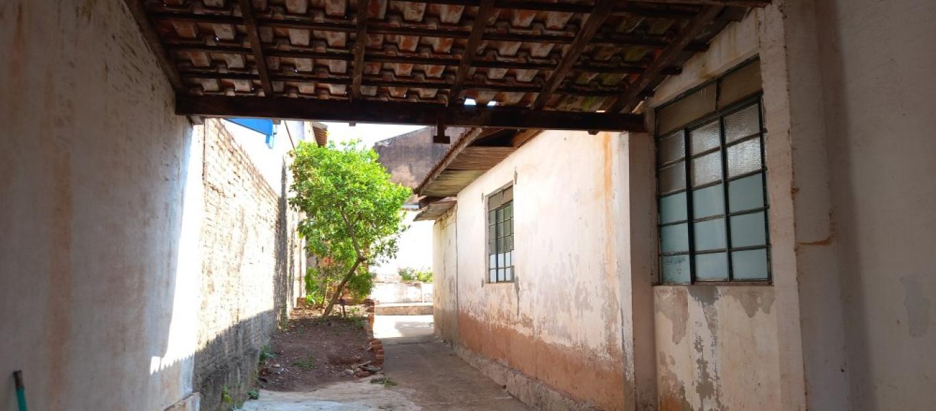 CASA NA VILA ADILETA em Assis