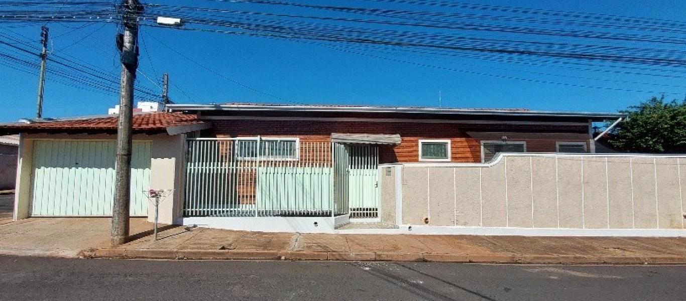 CASA NA Vila Ouro Verde em Assis