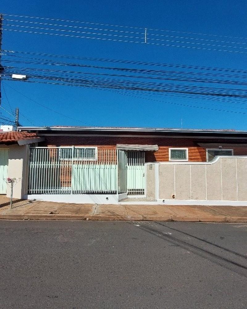 CASA NA Vila Ouro Verde em Assis