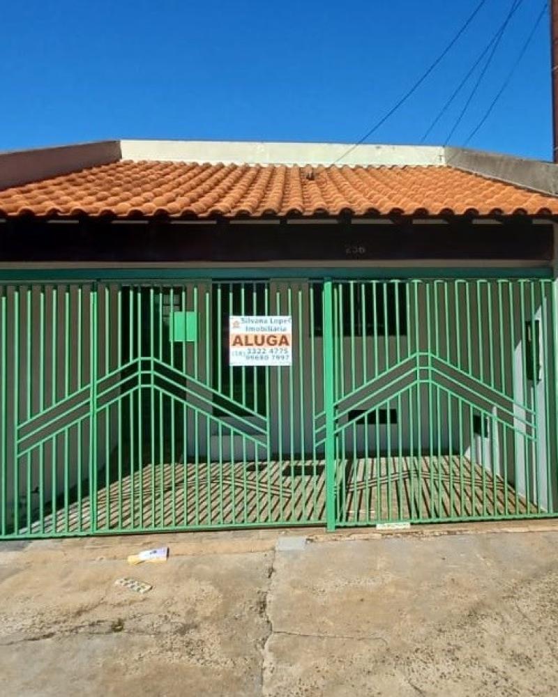 CASA NA Vila Carvalho em Assis