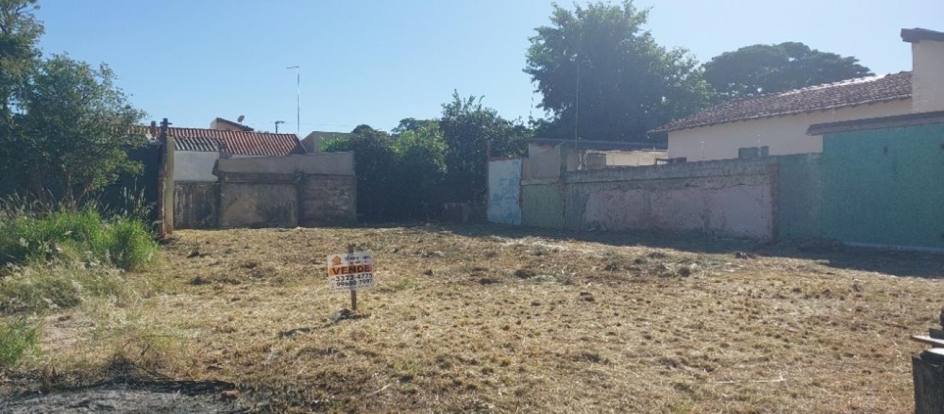 TERRENO NA SANTA CECILIA em Assis