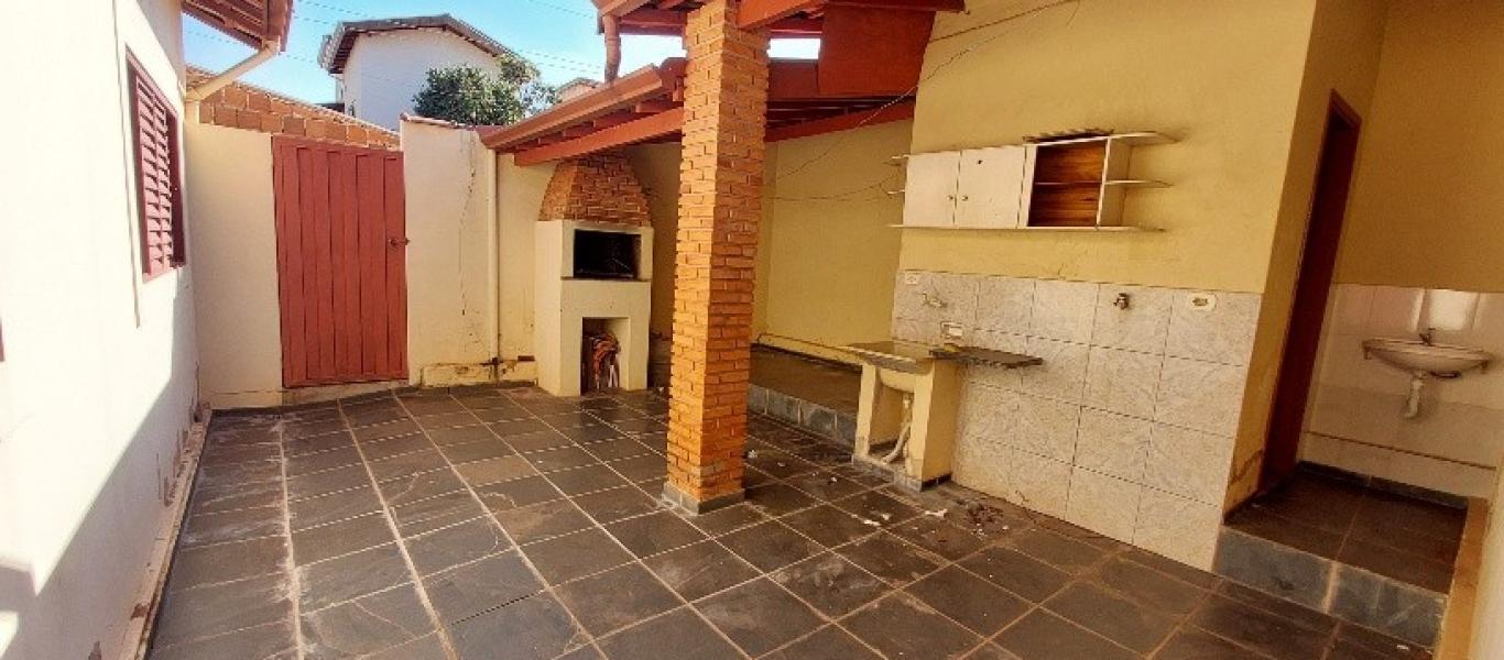 CASA NA VILA TÊNIS CLUBE em Assis