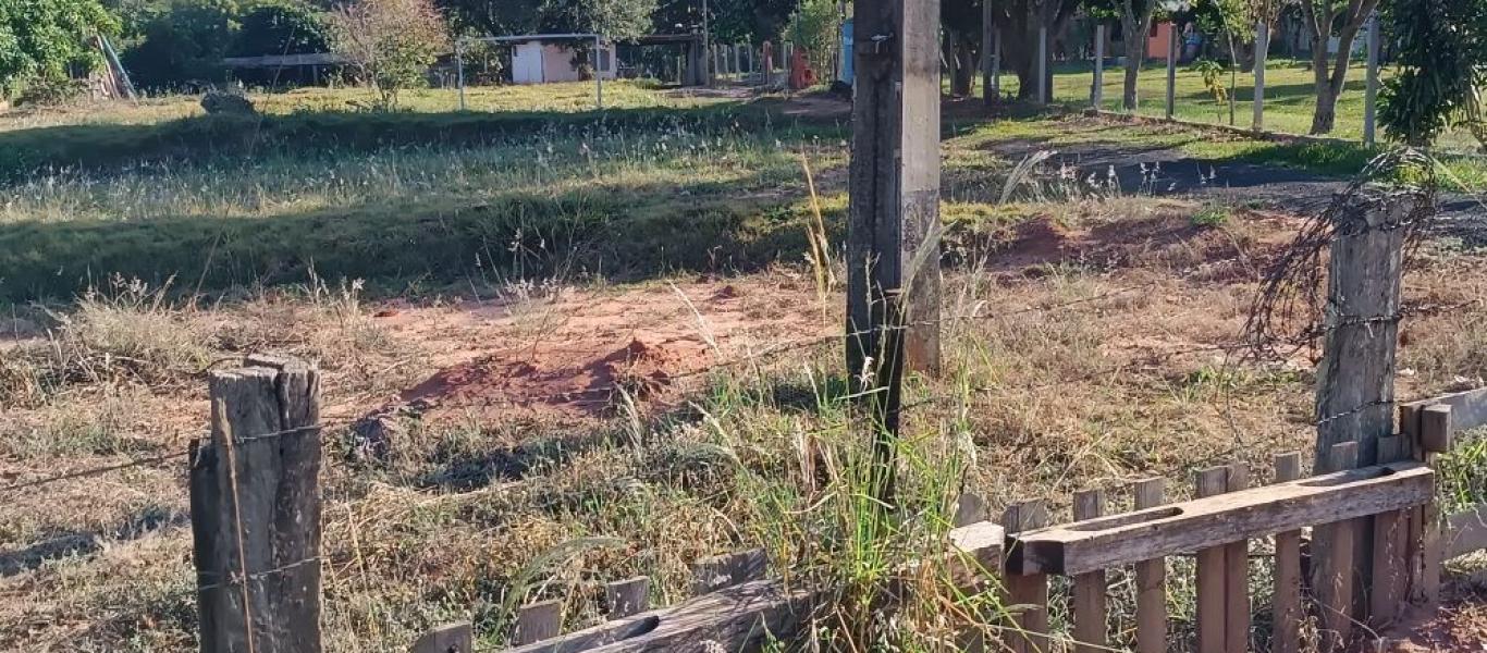 CASA NA ÁGUA DA FAZENDINHA em ASSIS