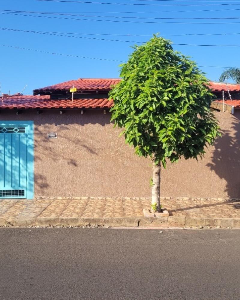 CASA NA Vila Ribeiro em Assis