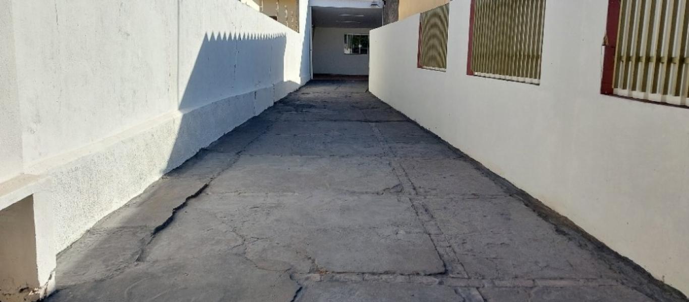 CASA NA Vila Operária em Assis