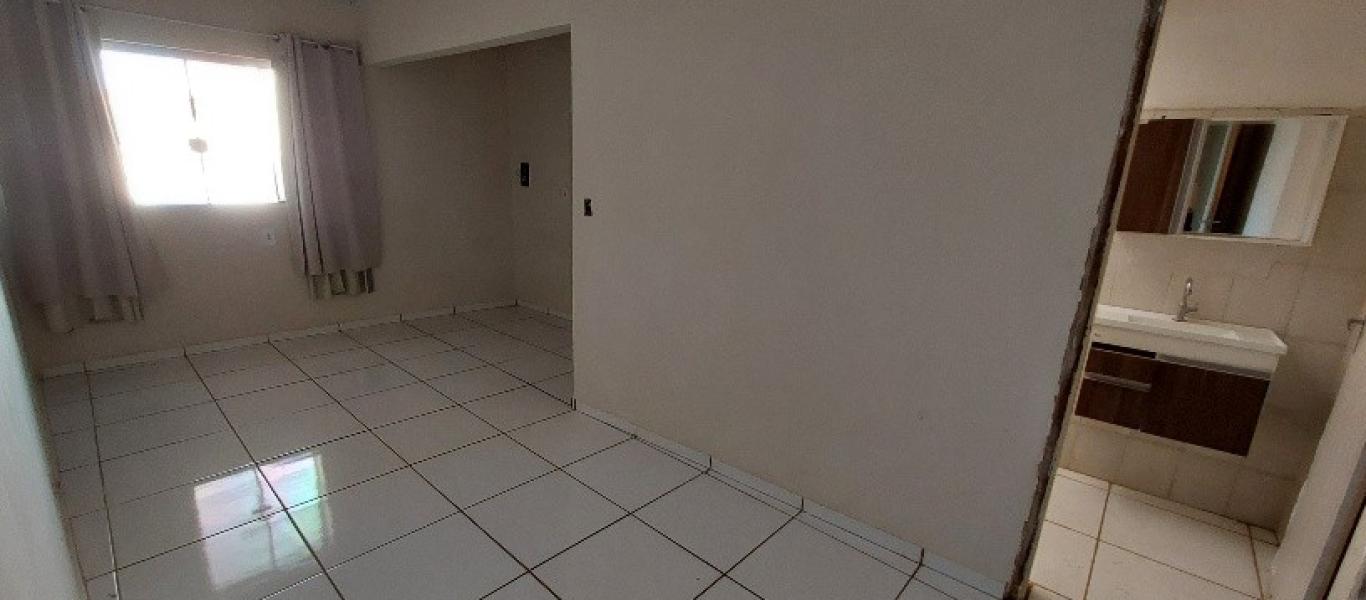 CASA NA Vila Operária em Assis