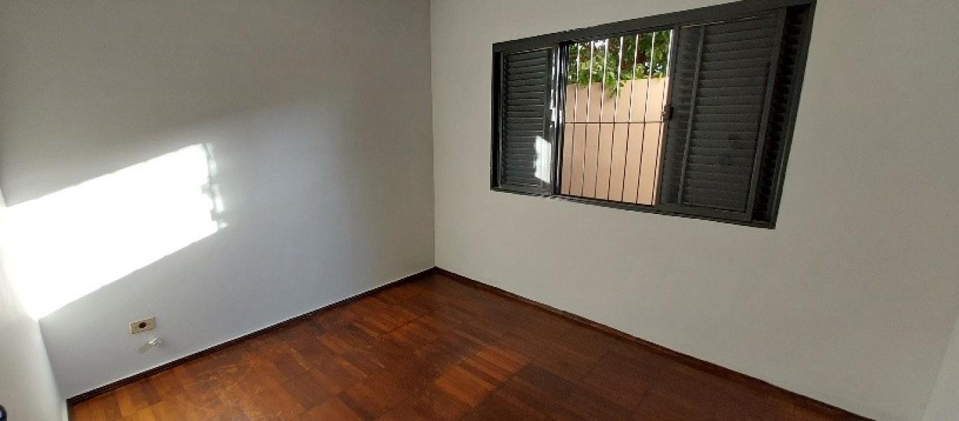 CASA NA Vila Orestes em Assis