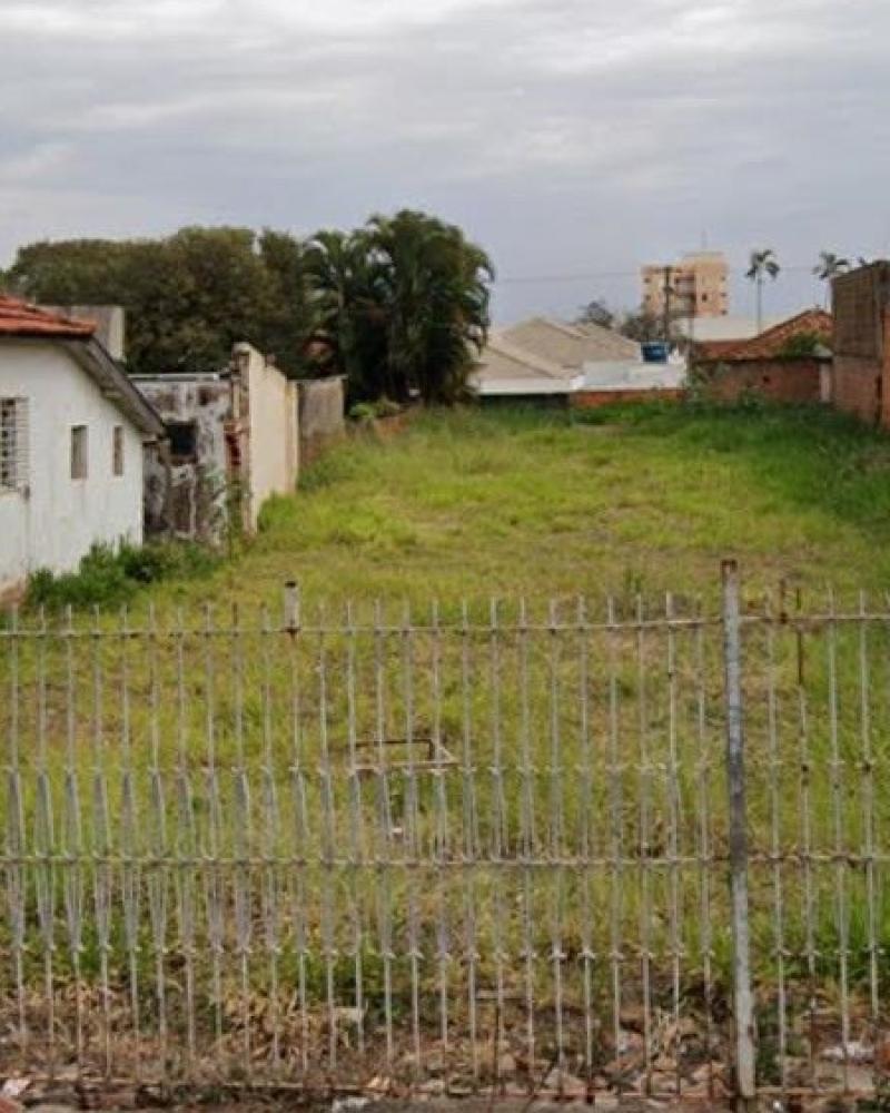 TERRENO NA Centro em Assis