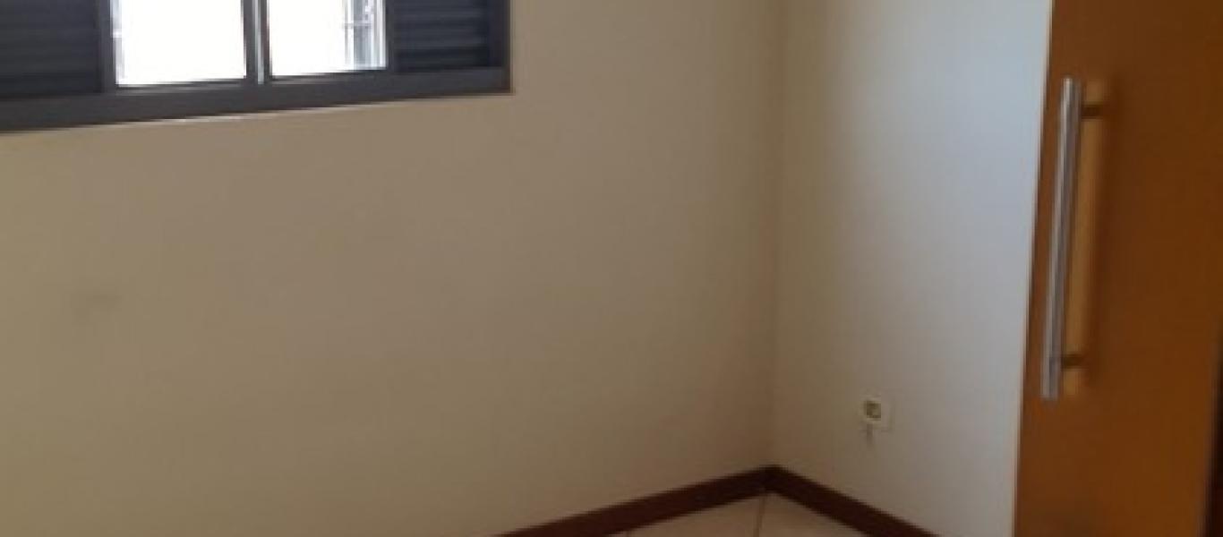 APARTAMENTO NA VILA OURO VERDE em Assis