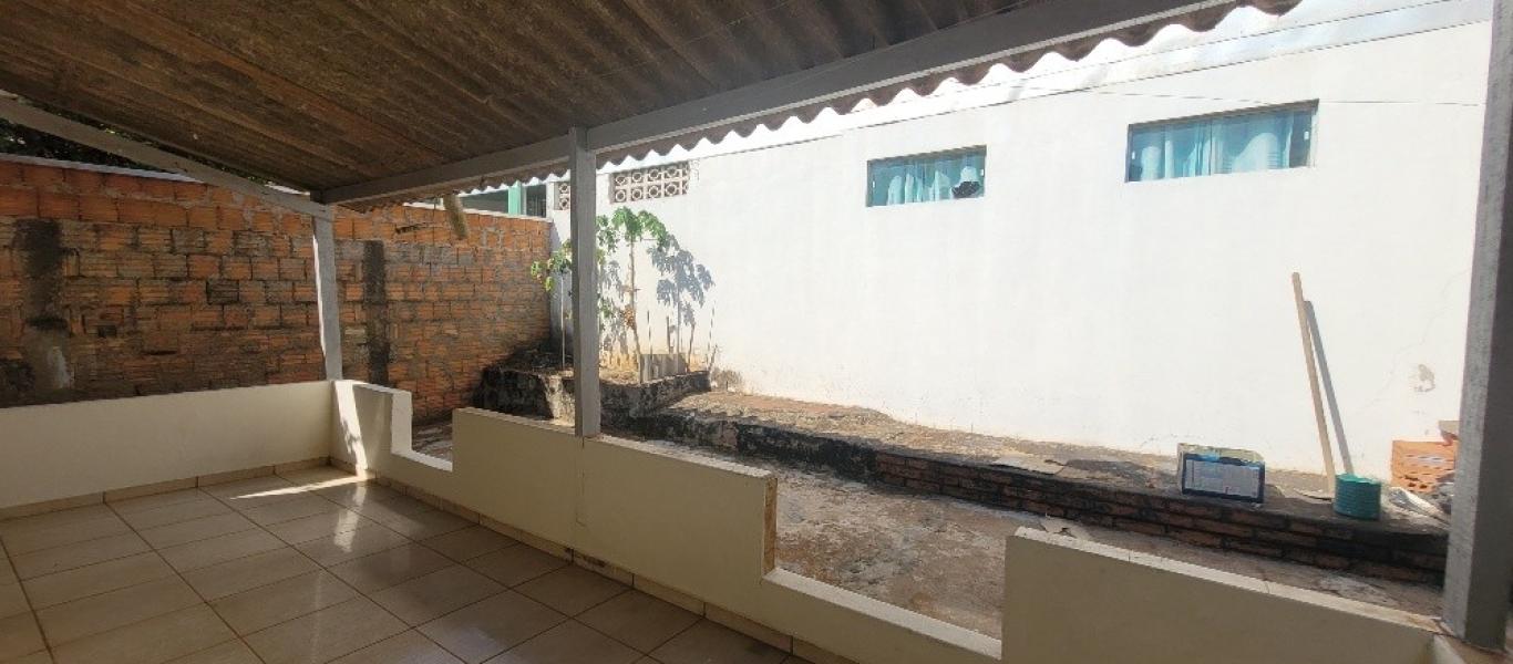CASA NA Vila Carvalho em Assis
