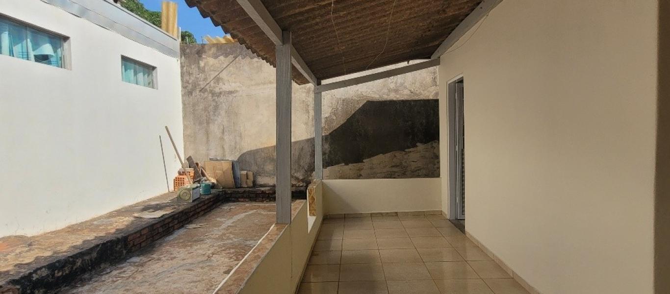 CASA NA Vila Carvalho em Assis