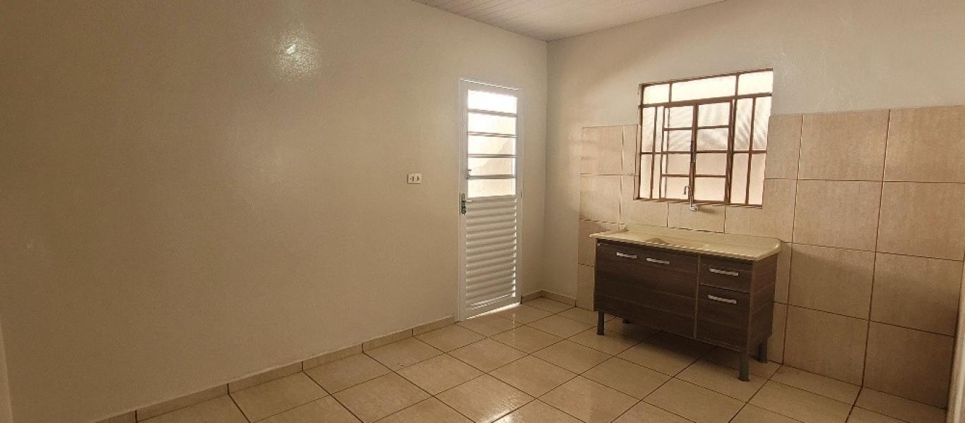 CASA NA Vila Carvalho em Assis