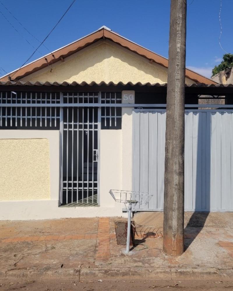 CASA NA Vila Carvalho em Assis