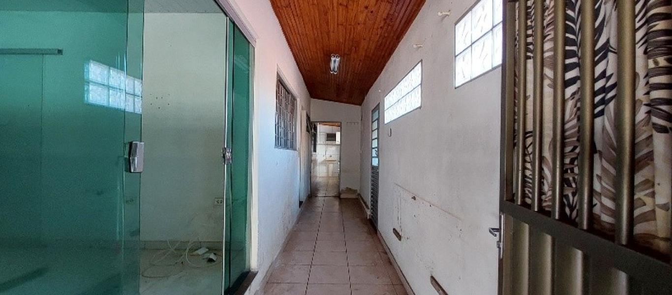 CASA NA VILA PALHARES em Assis