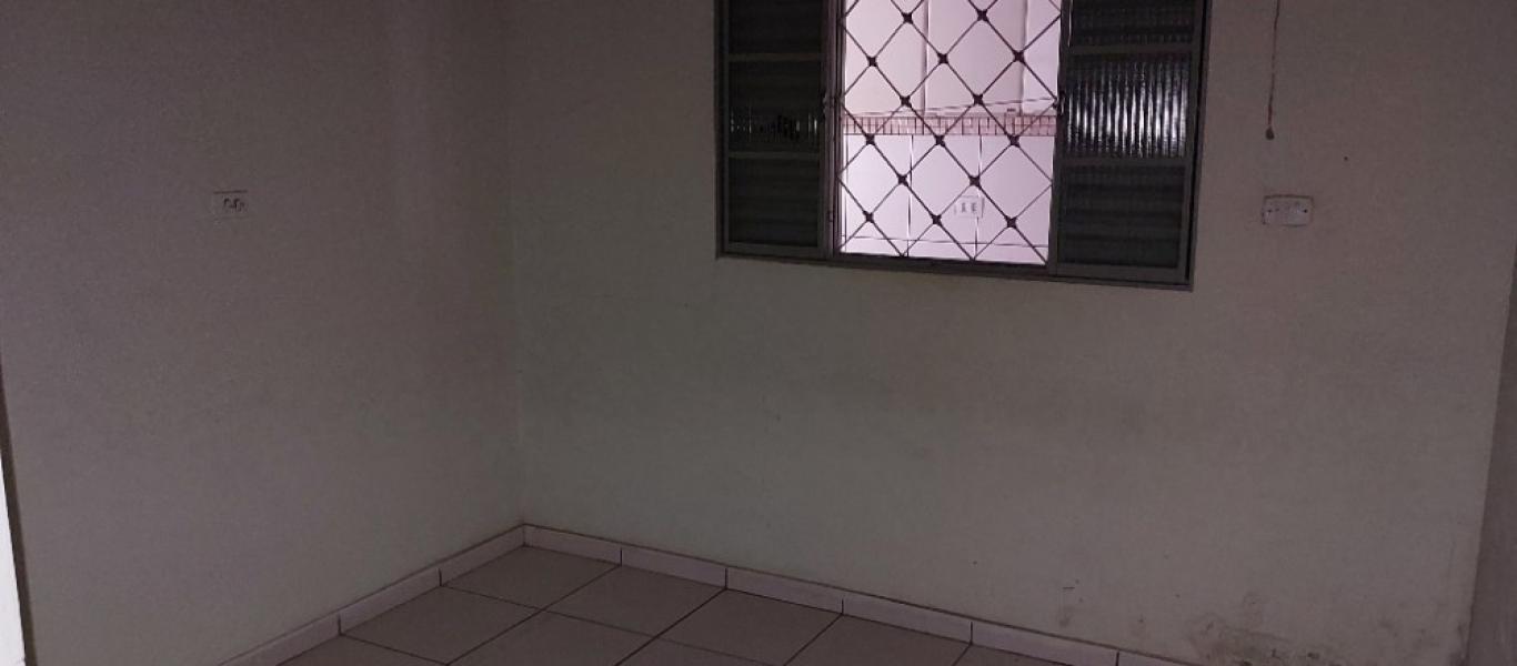 CASA NA VILA PALHARES em Assis