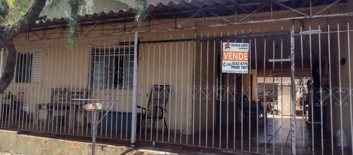 CASA NA Vila Maria Izabel em Assis