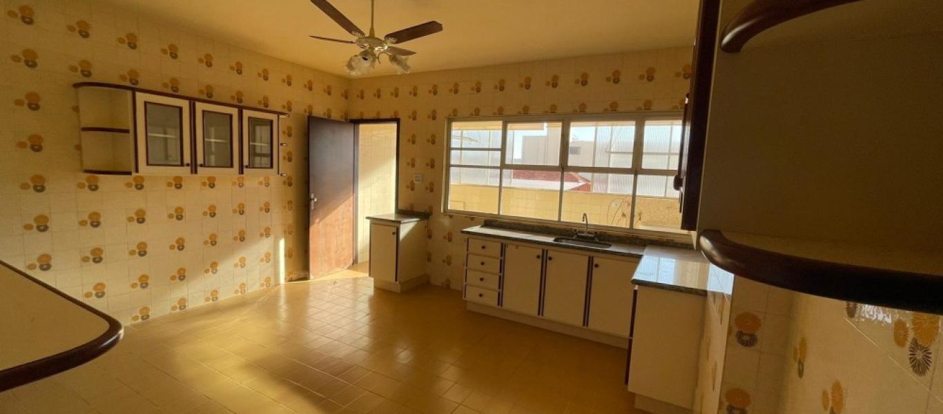 APARTAMENTO NA Centro em Assis