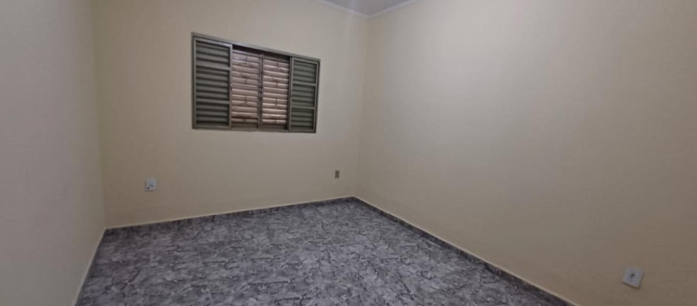 CASA NO Parque das Flores em Assis