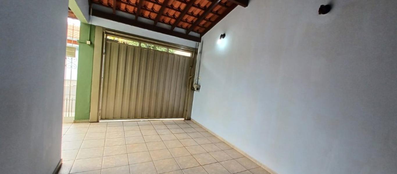 CASA NO Parque das Flores em Assis