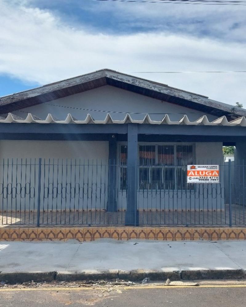 CASA NA VILA SANTA CECILIA em Assis