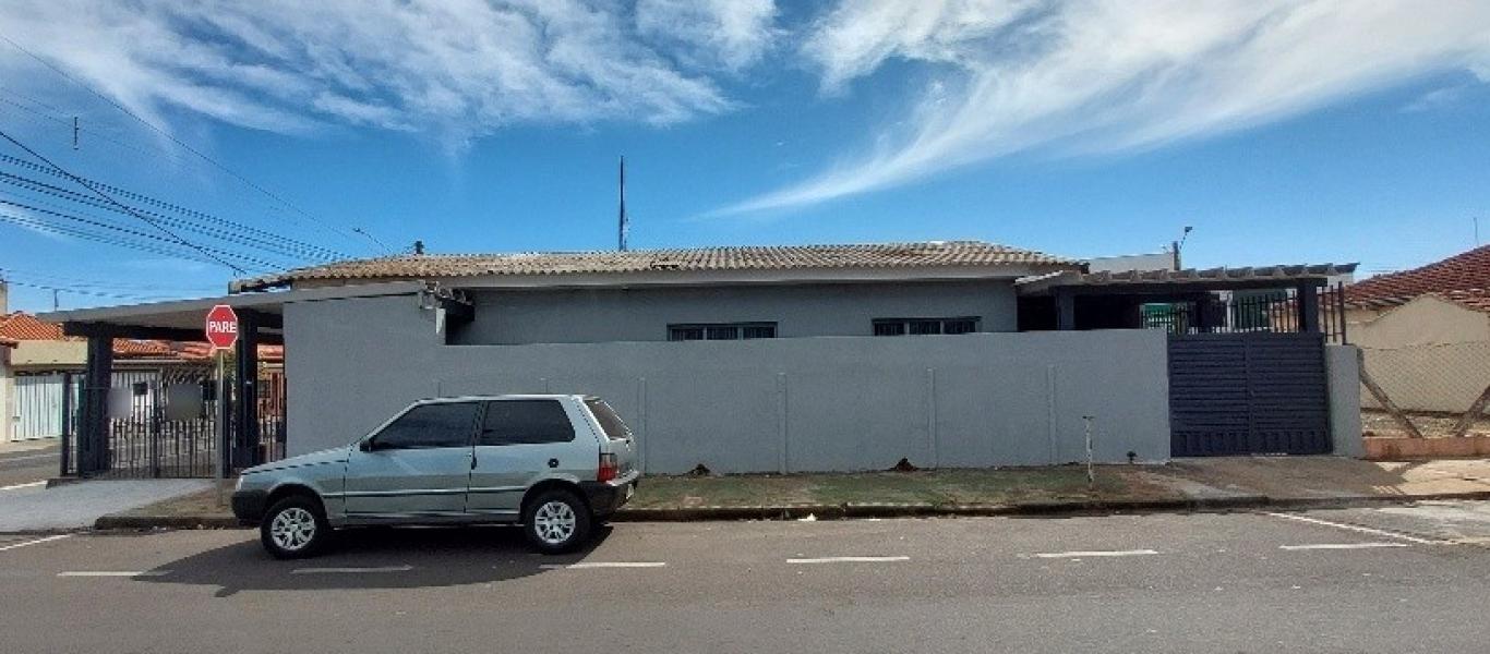 CASA NA VILA SANTA CECILIA em Assis