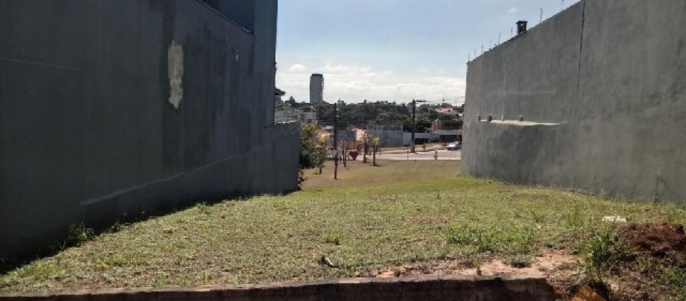 TERRENO NA Vila Ouro Verde em Assis