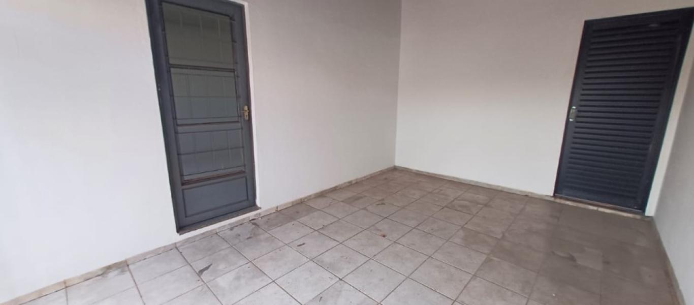 CASA NO Jardim Canadá em Assis