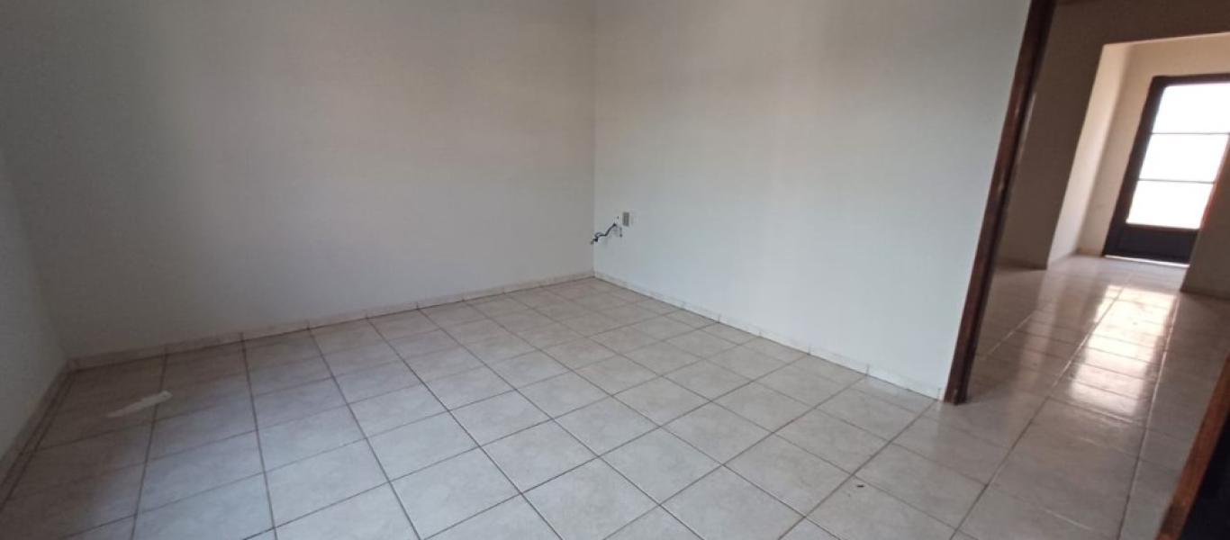 CASA NO Jardim Canadá em Assis