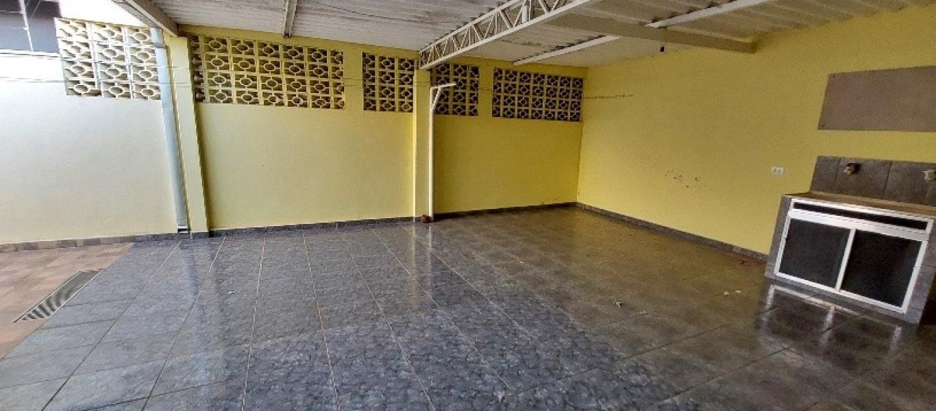CASA NA INOCOOP em Assis