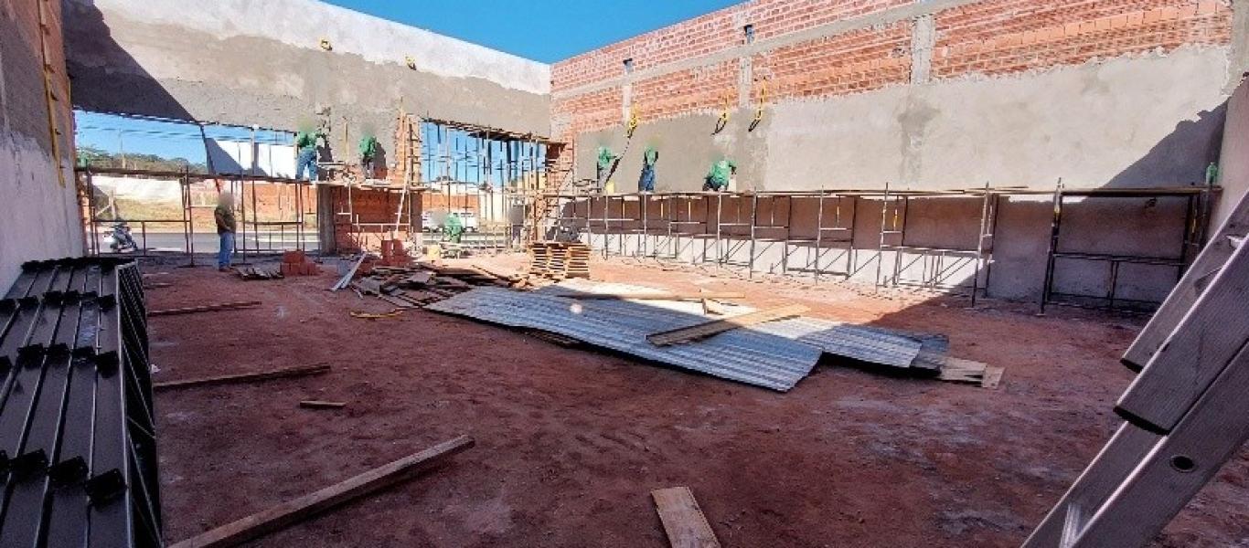 DEPÓSITO/GALPÃO NO RESIDENCIAL VENEZA em Assis