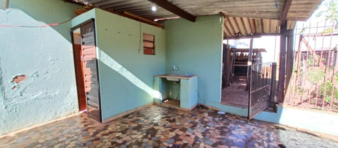 CASA NA Vila Silvestre em Assis