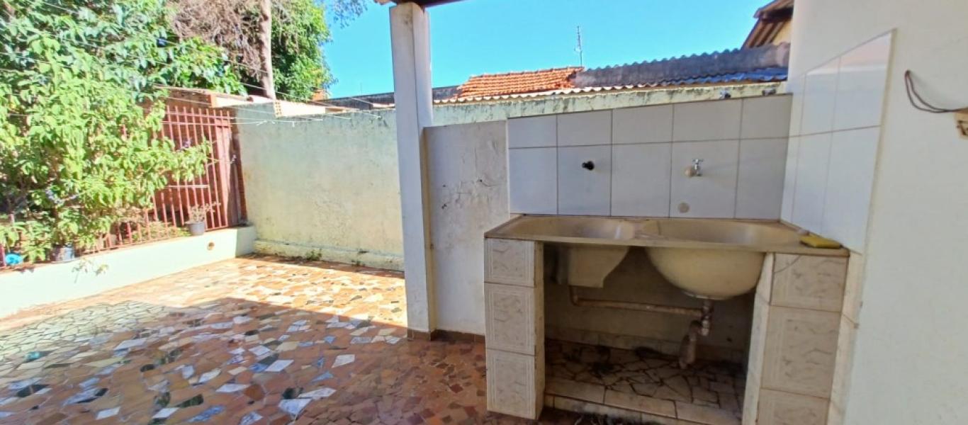 CASA NA Vila Silvestre em Assis
